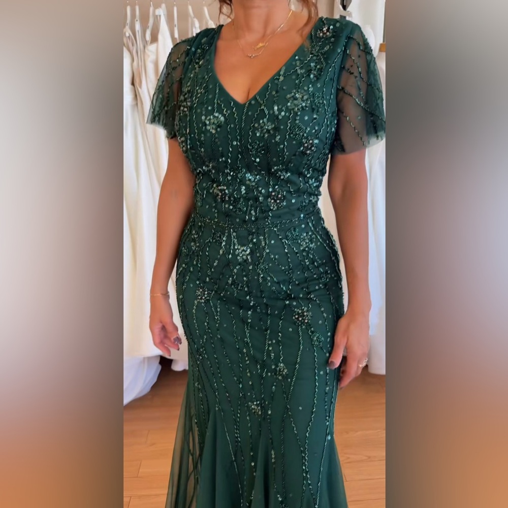 Adrianna Papell Hunter Green Beaded Gown Mother of the Bride/Groom Sequin Dress